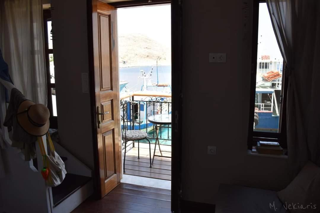 House Galini Apartment Chalki Town Екстериор снимка